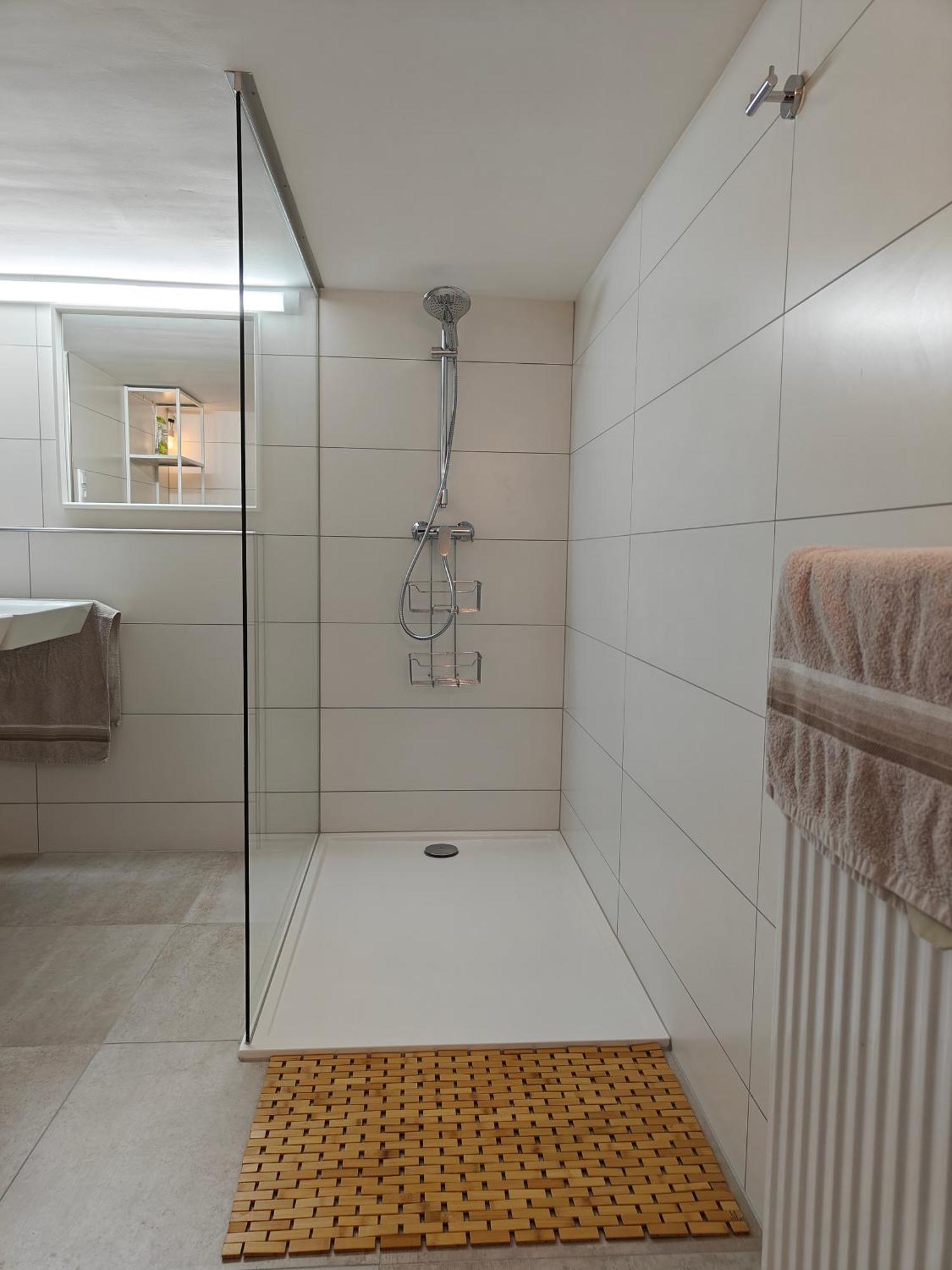 "Goldbergsee Apartment" - Im Vorort Von Coburg Mit Parkplatz & Terrasse, Ferienwohnung Buitenkant foto